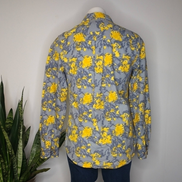 ✨3/$15 Cabela's grey & yellow button up flannel S - Picture 2 of 5